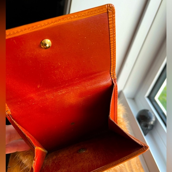 Vintage Louis Vuitton Caramel Epi Leather Men’s Wallet - Picture 10 of 10
